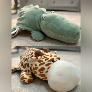 Miniso Reversible Giraffe/Alligator Plush 🦒🐊